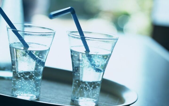 Beharrezkoa da edateko dieta atxikitzea 10 egun baino gehiagoz